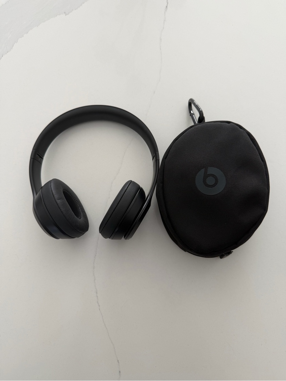 Beats by Dre Over-Ear Headphones in Black with Carry Case